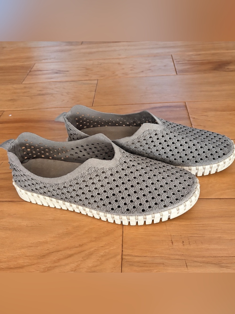 Ilse Jacobsen Casual Slip-On Perforated Grey Shoes
